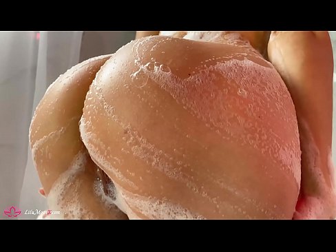 ❤️ Brunette Anoita bonyora neVibrator kune Yakanyanya Orgasm muShower zvinoyevedza ❌️❤